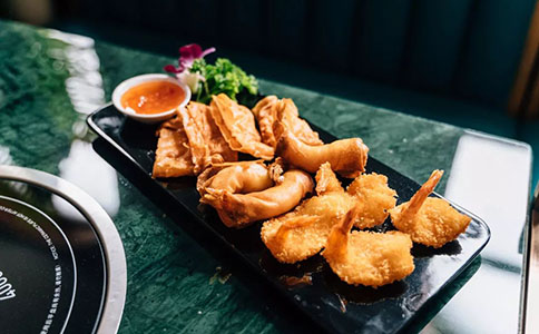 陕西开火锅连锁店有哪些注意事项?