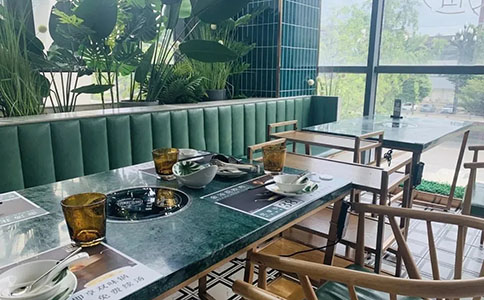 成都海鲜火锅店如何经营才能生意火爆?